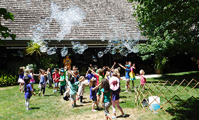 Bubble performance by Sterling Johnson